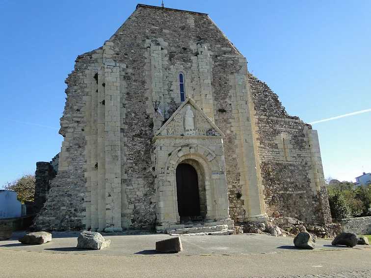 église romane st Nicolas de Brem